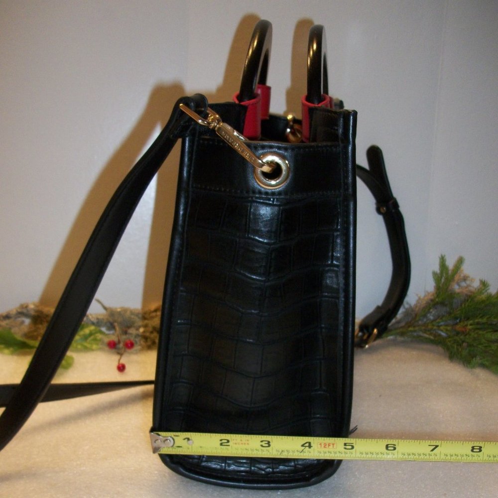 LIKE DREAMS Black & Red Croc Embossed Tote Bag PLUS Cosmetic Bag Insert NEW - Picture 14 of 14